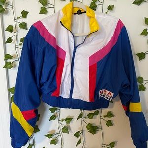 Cropped wind breaker